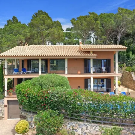 Pinos Villa Tamariu